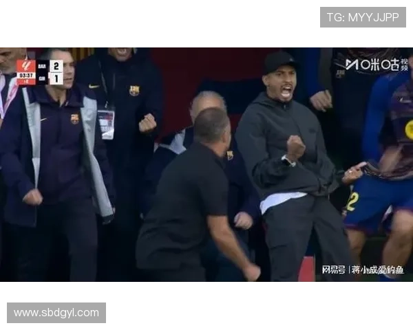 阿劳霍绝杀助巴萨艰难取胜弗里克拉菲怒吼全队激情庆祝